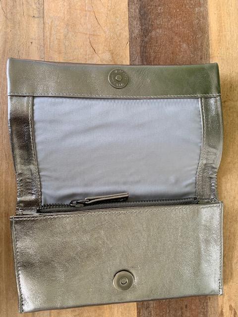 Metallic Leather Wallet (Silver)