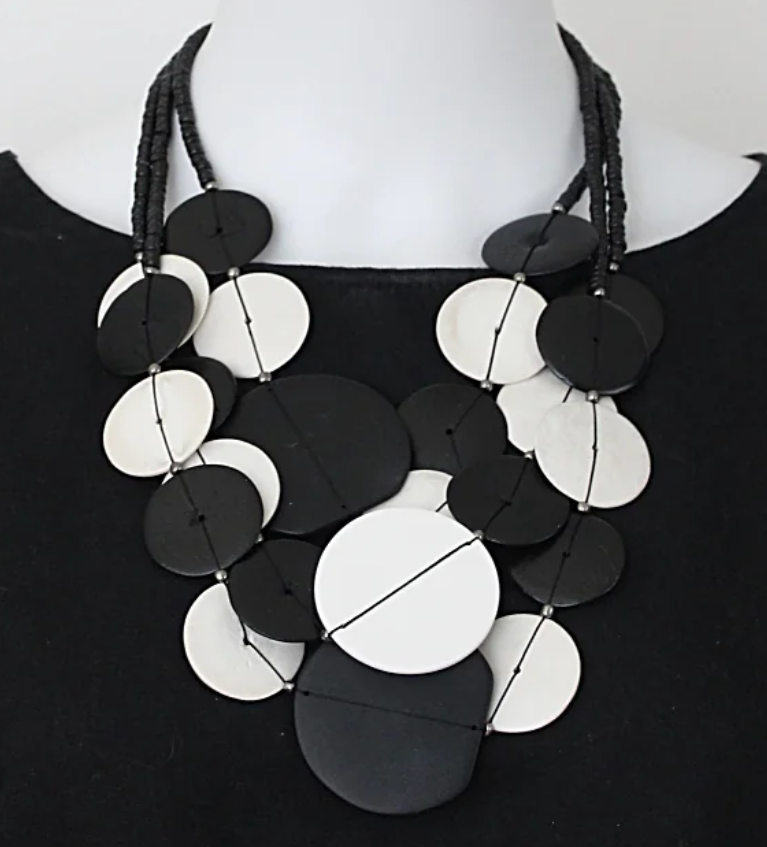Eclipse Necklace  (Black & White)